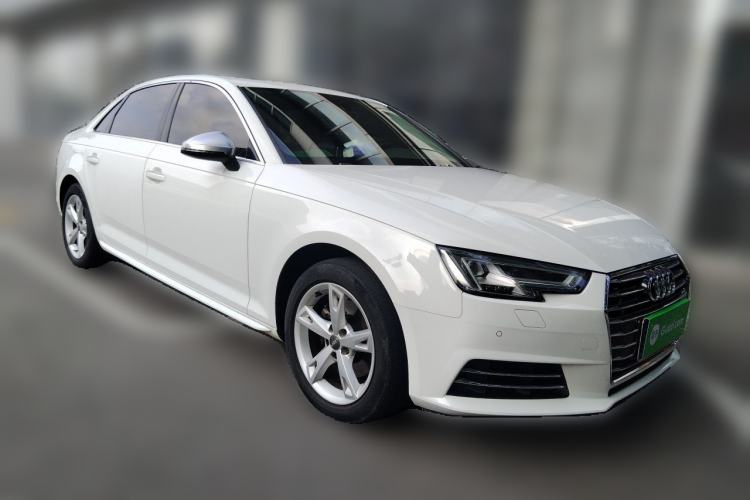 Used Audi A4L 2017 Plus 40 TFSI Fashion Model Front Right 45 Deg