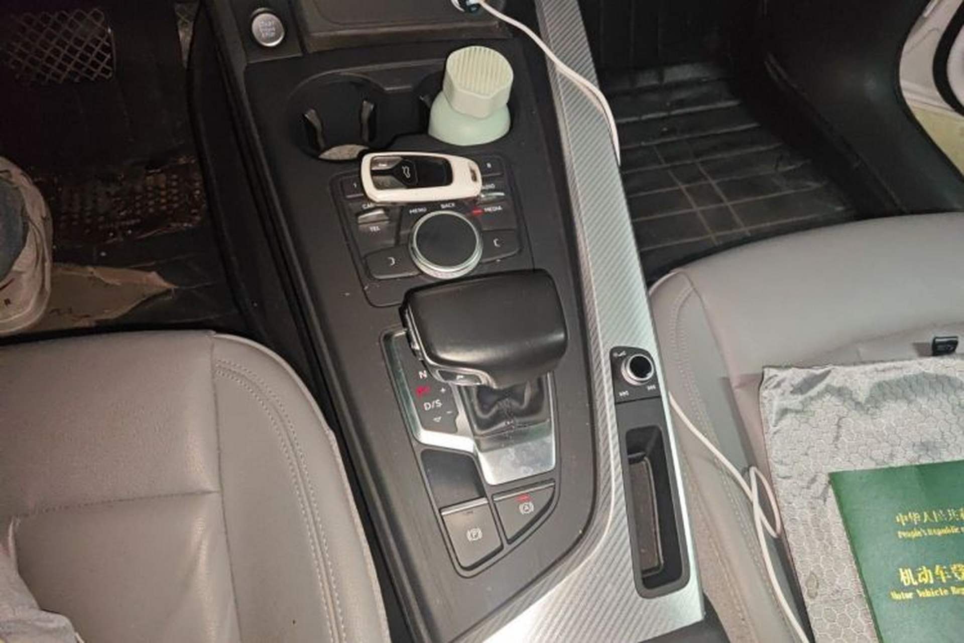 Used Audi A4L 2017 40 TFSI Fashion Model Gear Lever