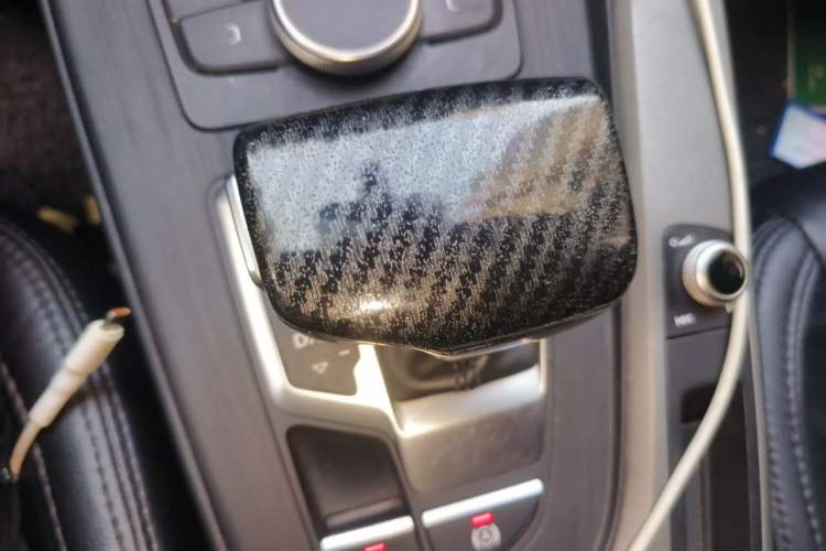 Used Audi A4L 2017 Plus 40 TFSI Ambition Model Gear Lever
