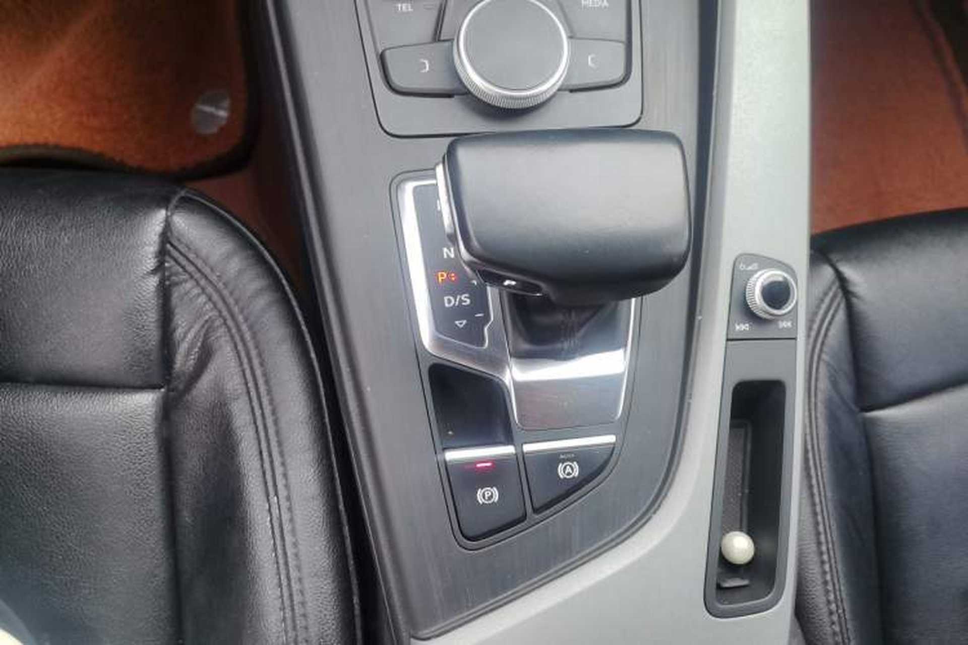 Used Audi A4L 2017 Plus 40 TFSI Ambition Model Gear Lever