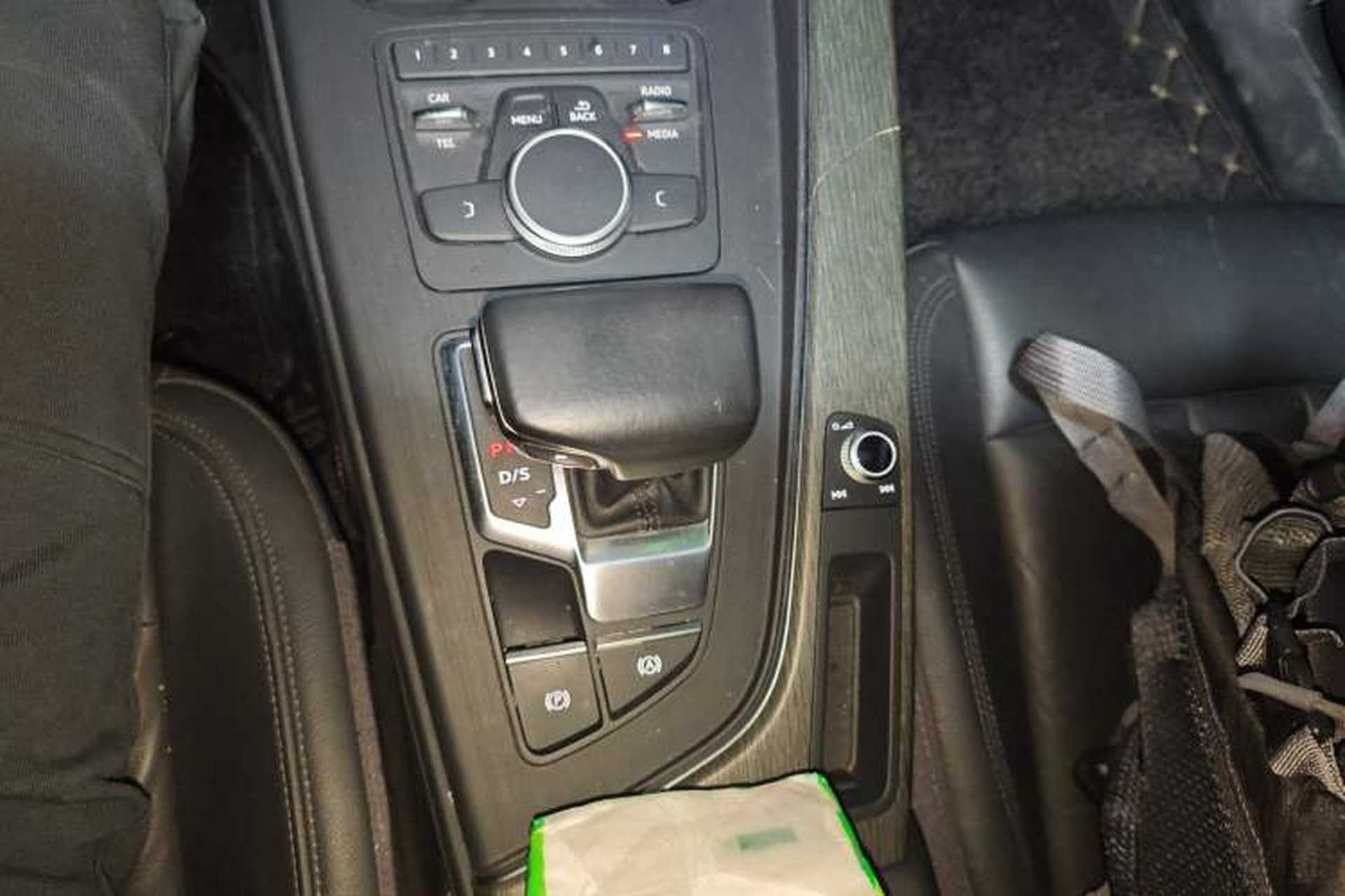 Used Audi A4L 2017 40 TFSI Style Edition Gear Lever
