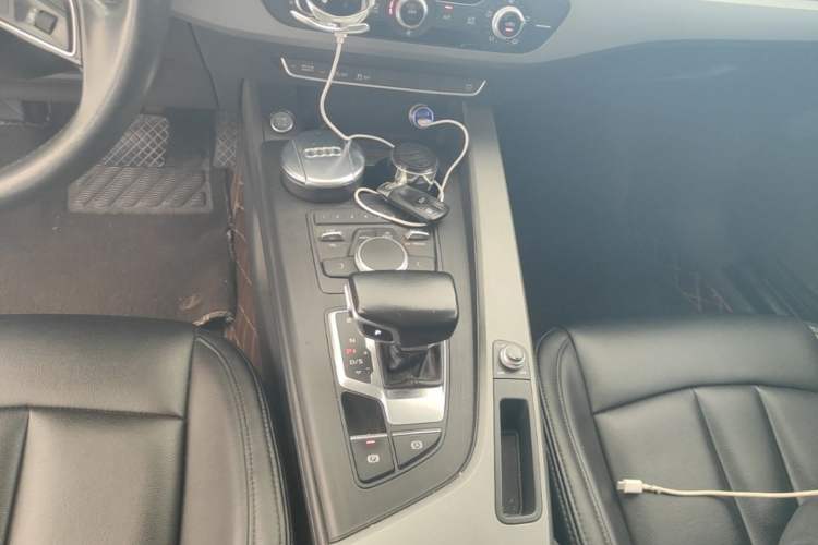 Used Audi A4L 2017 Plus 40 TFSI Ambition Model Gear Lever