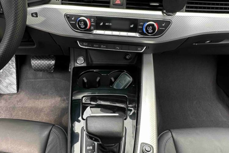 Used Audi A4L 2017 40 TFSI Fashion Model Gear Lever