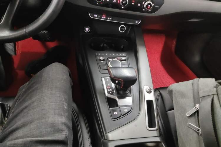 Used Audi A4L 2017 40 TFSI Ambition Edition Gear Lever