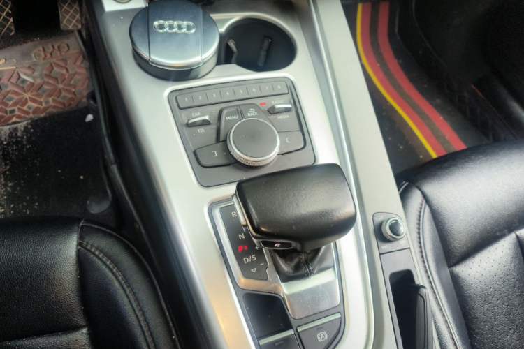 Used Audi A4L 2017 Plus 40 TFSI Ambition Model Gear Lever