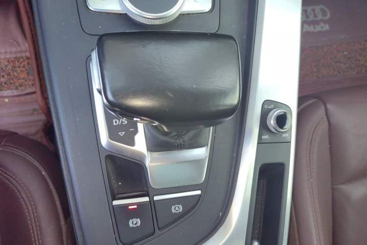 Used Audi A4L 2017 Plus 40 TFSI Sport Model Gear Lever