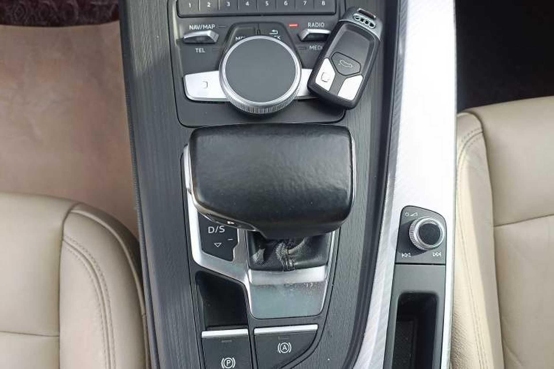 Used Audi A4L 2017 Plus 40 TFSI Fashion Model Gear Lever
