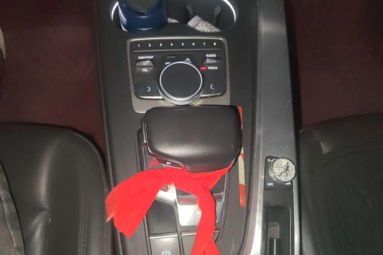 Used Audi A4L 2017 40 TFSI Sport Edition Gear Lever