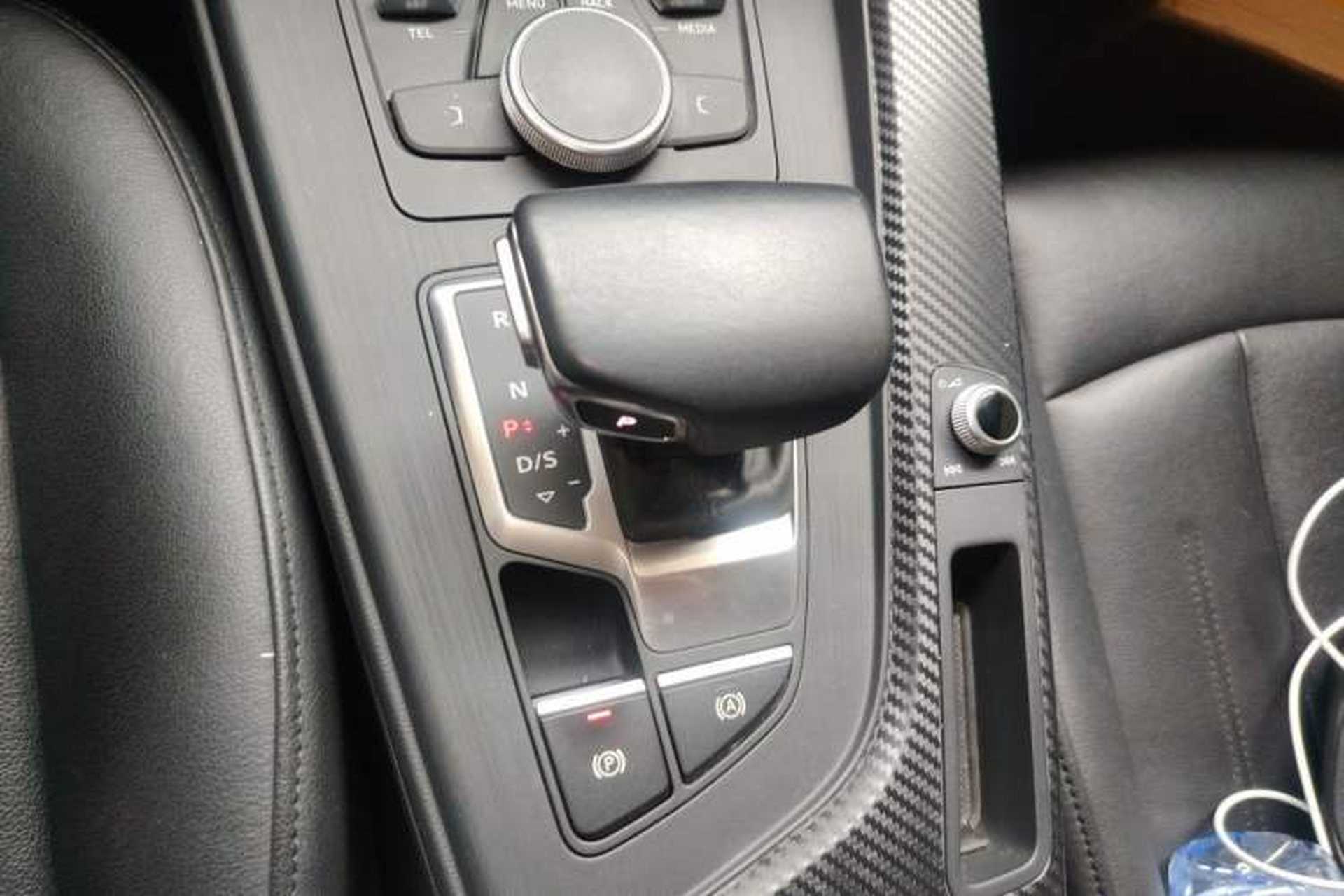 Used Audi A4L 2017 Plus 40 TFSI Ambition Model Gear Lever