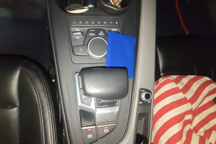 Used Audi A4L 2017 40 TFSI Ambition Edition Gear Lever