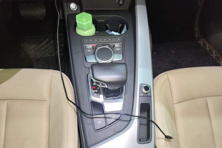 Used Audi A4L 2017 Plus 40 TFSI Fashion Model Gear Lever