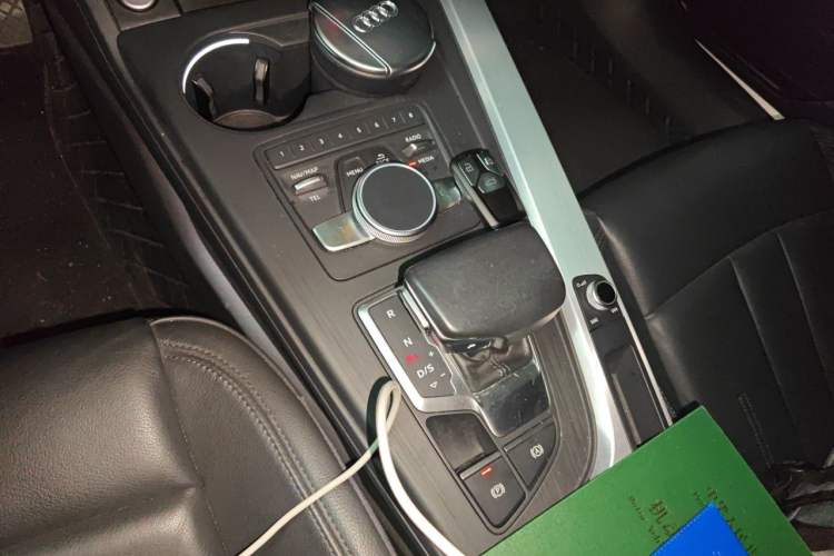 Used Audi A4L 2017 Plus 40 TFSI Sport Model Gear Lever