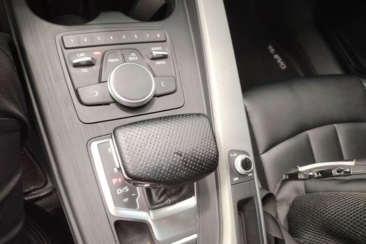 Used Audi A4L 2017 40 TFSI Ambition Edition Gear Lever