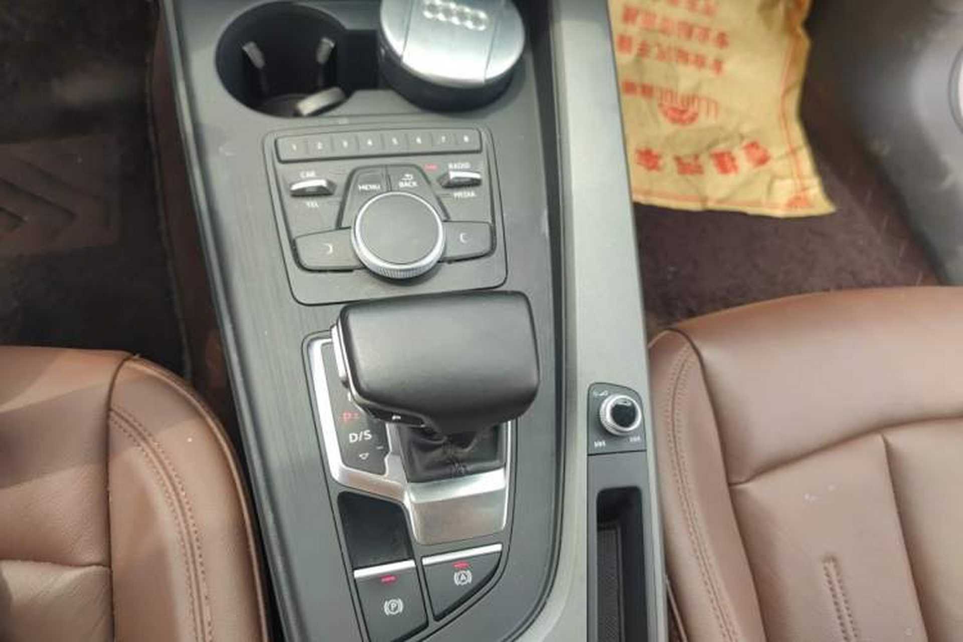 Used Audi A4L 2017 40 TFSI Fashion Model Gear Lever