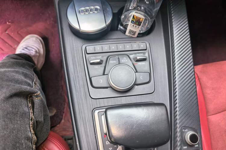 Used Audi A4L 2017 40 TFSI Ambition Edition Gear Lever