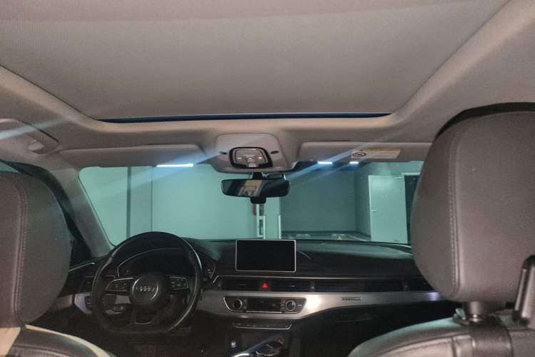 Used Audi A4L 2017 45 TFSI quattro Sport Edition Headliner