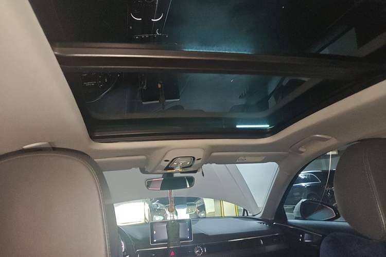 Used Audi A4L 2017 40 TFSI Style Edition Headliner