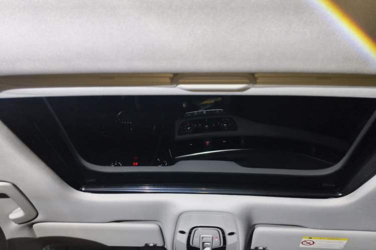 Used Audi A4L 2017 Plus 40 TFSI Ambition Model Headliner