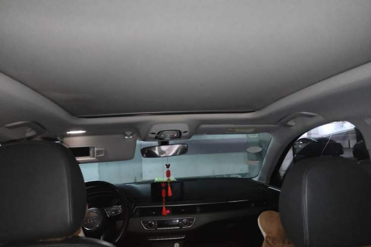 Used Audi A4L 2017 40 TFSI Style Edition Headliner