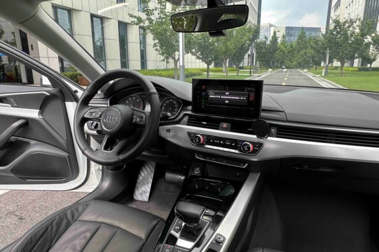 Used Audi A4L 2017 40 TFSI Fashion Model Interior 1