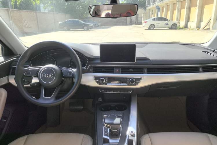 Used Audi A4L 2017 Plus 40 TFSI Fashion Model Interior 1