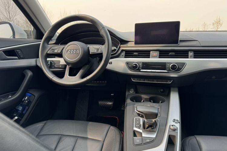 Used Audi A4L 2017 40 TFSI Fashion Model Interior 2