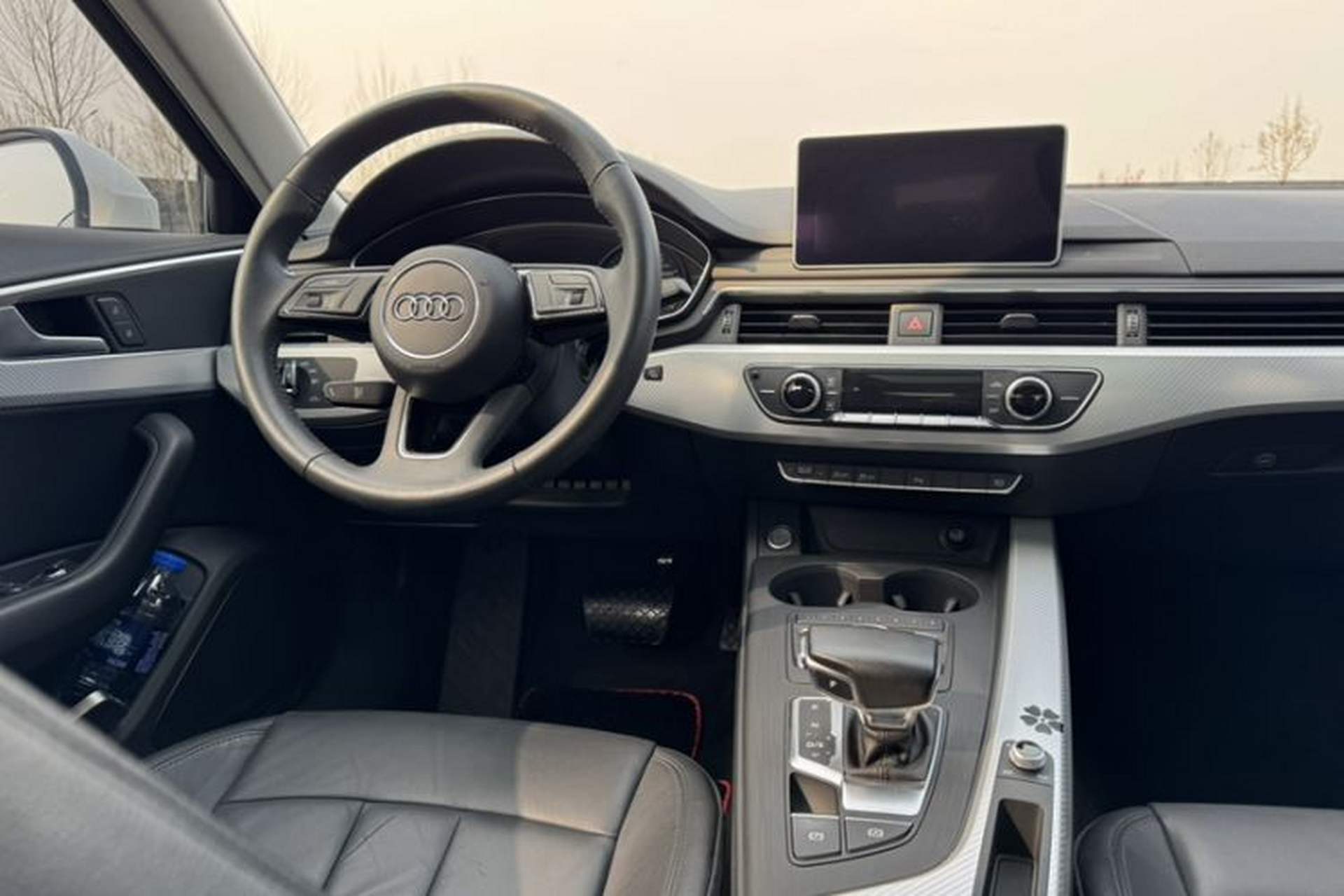 Used Audi A4L 2017 40 TFSI Fashion Model Interior 2