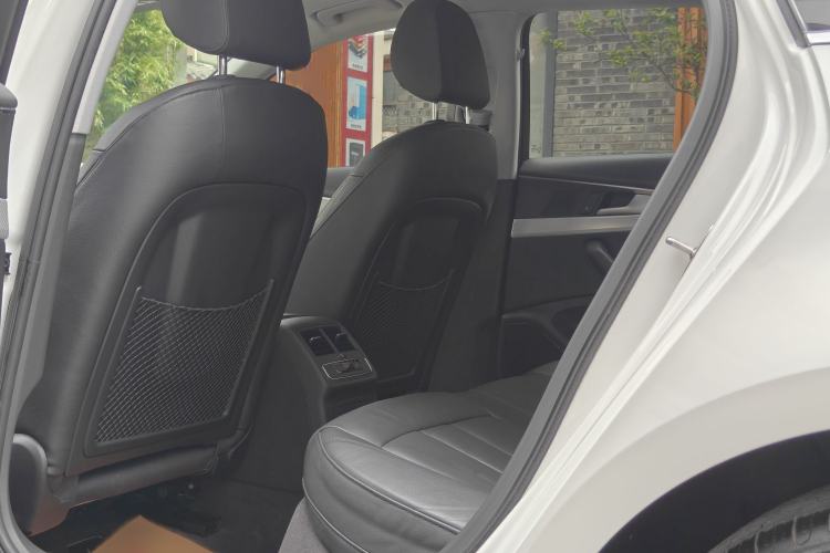 Used Audi A4L 2017 40 TFSI Fashion Model Interior 2