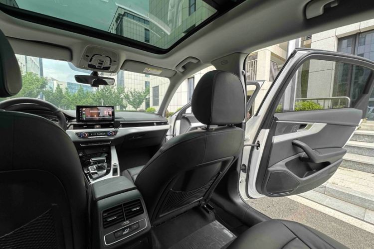 Used Audi A4L 2017 40 TFSI Fashion Model Interior 2