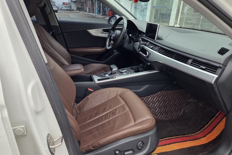 Used Audi A4L 2017 Plus 40 TFSI Fashion Model Interior 2