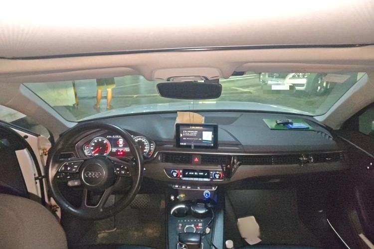 Used Audi A4L 2017 40 TFSI Style Edition Interior 2