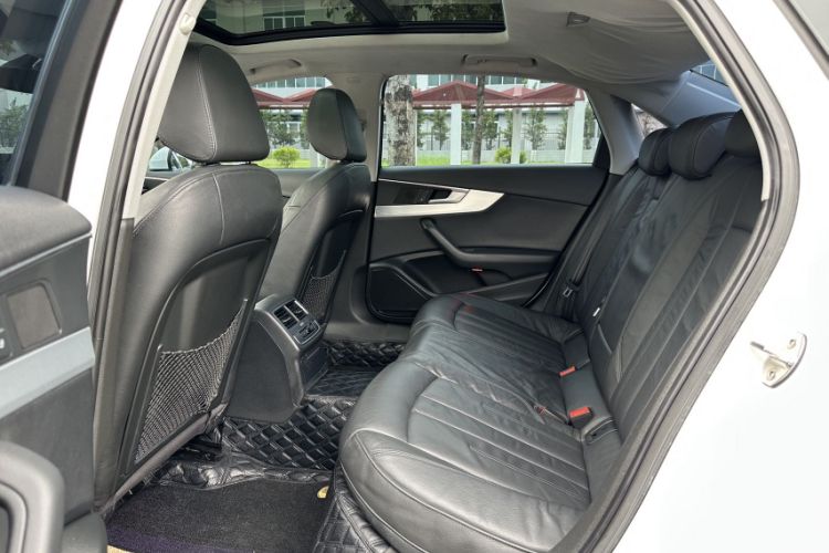Used Audi A4L 2017 Plus 40 TFSI Sport Model Interior 3