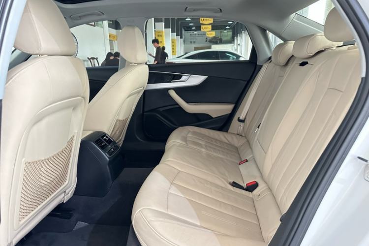 Used Audi A4L 2017 40 TFSI Fashion Model Interior 3