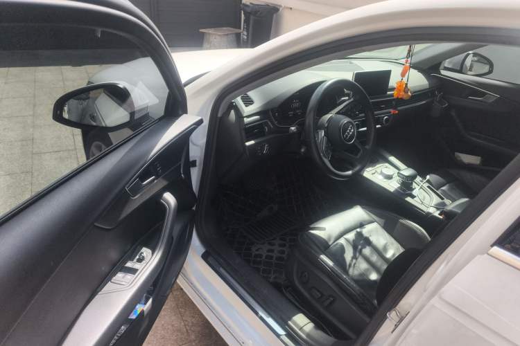 Used Audi A4L 2017 40 TFSI Style Edition Interior 3