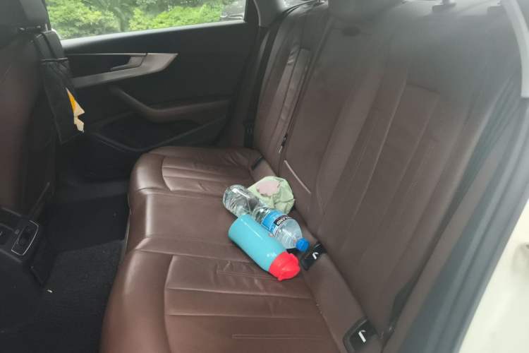 Used Audi A4L 2017 Plus 40 TFSI Fashion Model Interior 4