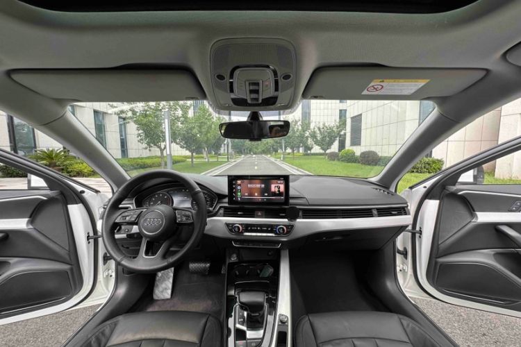 Used Audi A4L 2017 40 TFSI Fashion Model Interior 4