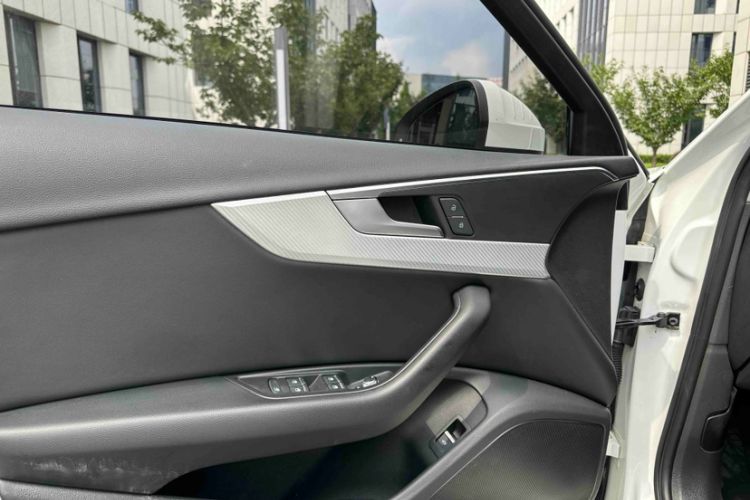Used Audi A4L 2017 40 TFSI Fashion Model Interior 4