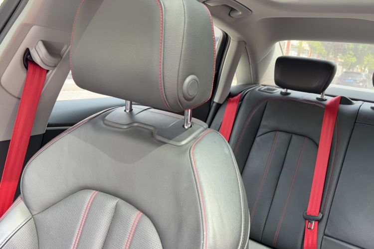 Used Audi A4L 2017 45 TFSI quattro Special Edition Interior 4