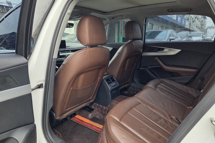 Used Audi A4L 2017 Plus 40 TFSI Fashion Model Interior 4
