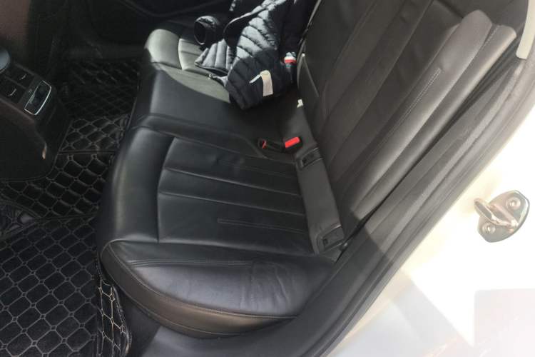 Used Audi A4L 2017 40 TFSI Style Edition Interior 4