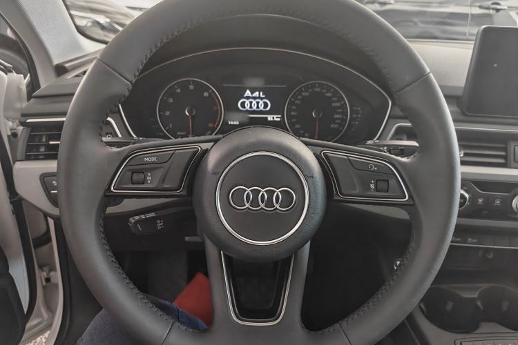 Used Audi A4L 2017 Plus 40 TFSI Ambition Model Interior 5