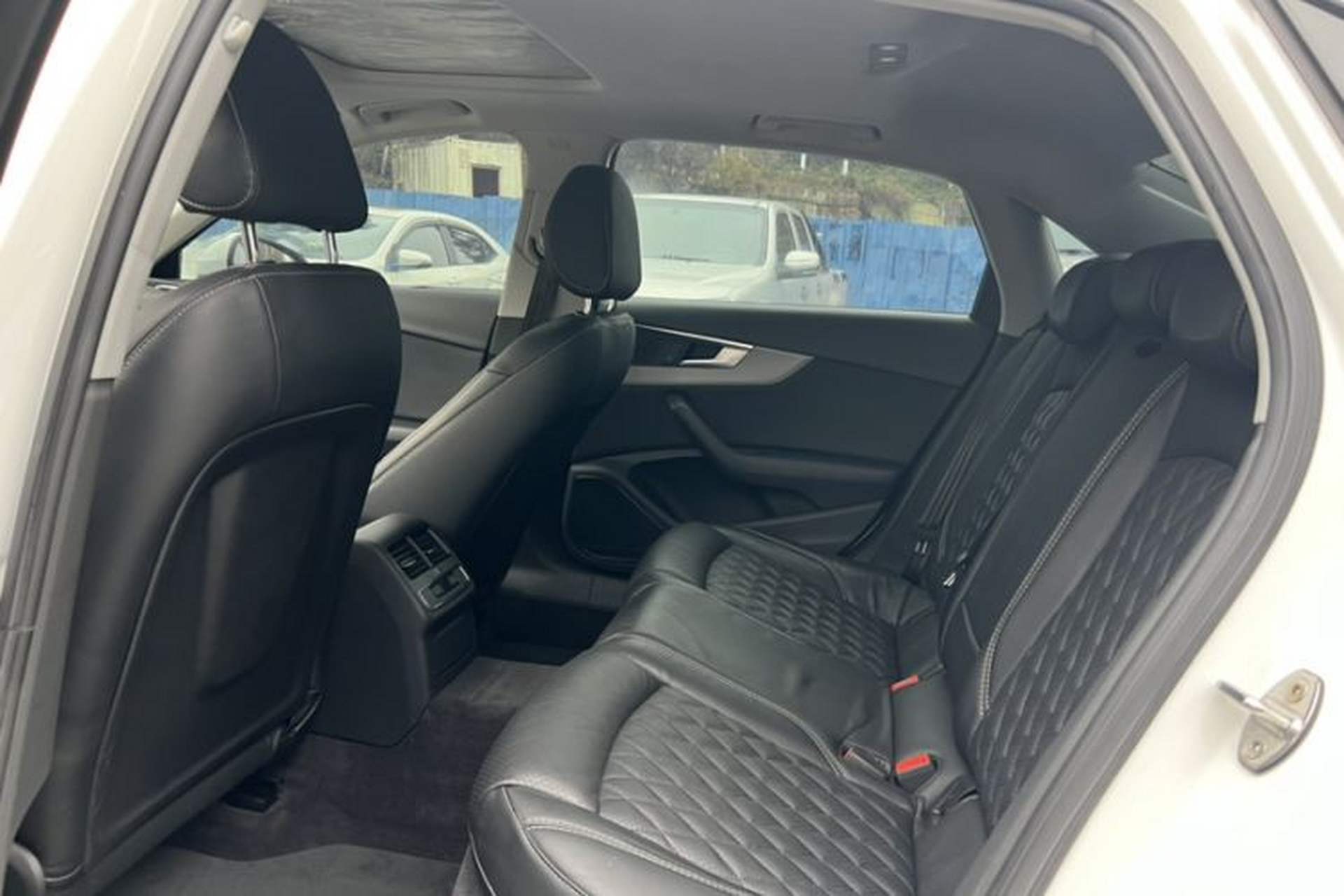 Used Audi A4L 2017 40 TFSI Ambition Edition Interior 5