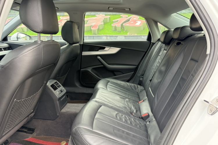 Used Audi A4L 2017 40 TFSI Fashion Model Interior 6