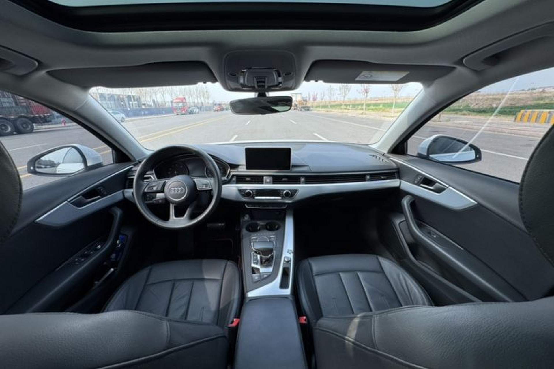 Used Audi A4L 2017 40 TFSI Fashion Model Interior 7