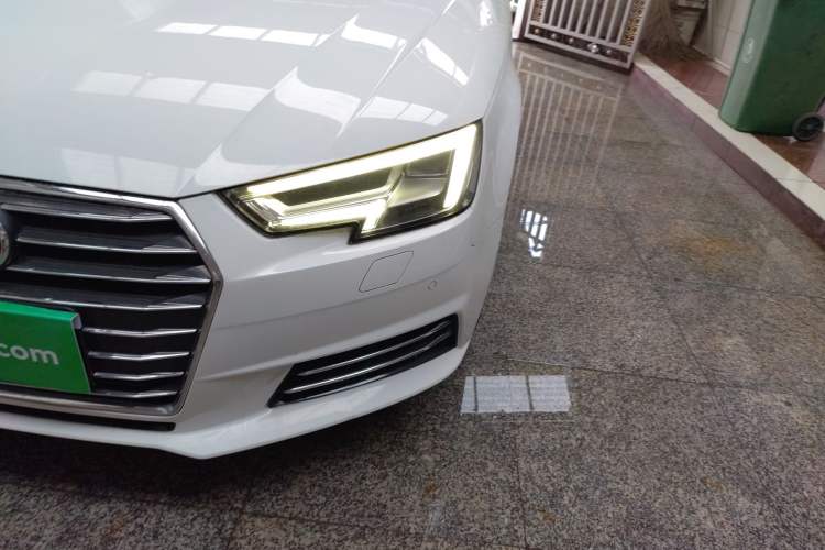 Used Audi A4L 2017 Plus 40 TFSI Fashion Model Left Front Headlight