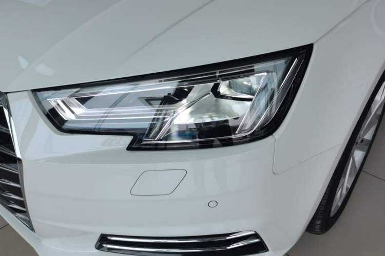 Used Audi A4L 2017 40 TFSI Style Edition Left Front Headlight