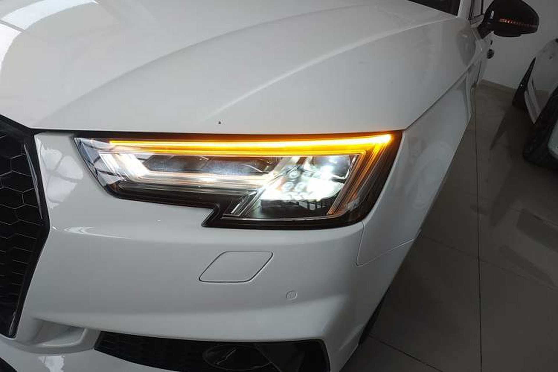 Used Audi A4L 2017 40 TFSI Fashion Model Left Front Headlight