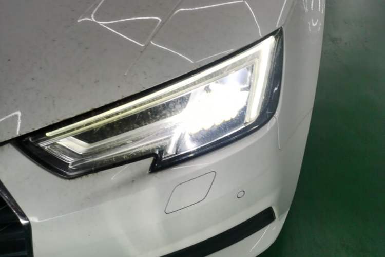 Used Audi A4L 2017 40 TFSI Fashion Model Left Front Headlight
