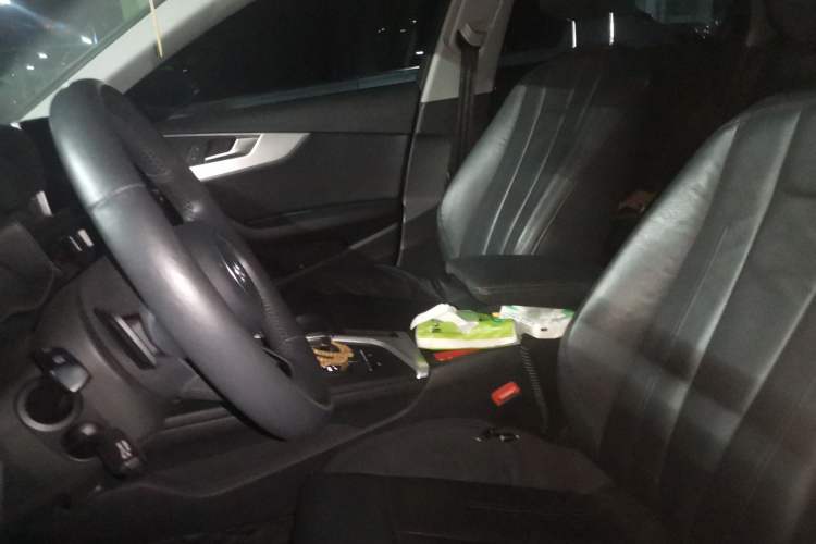Used Audi A4L 2017 40 TFSI Fashion Model Left Front Seat