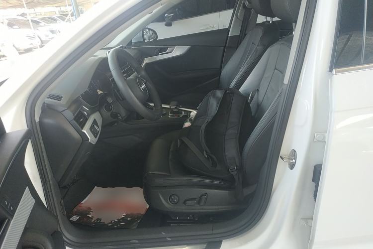 Used Audi A4L 2017 40 TFSI Fashion Model Left Front Seat